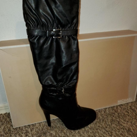 Michael Kors boots - Picture 4 of 6